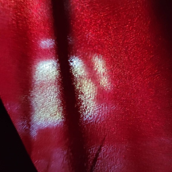 SALE-American Eagle women's maroon colored criss cross back top size large - Picture 9 of 11